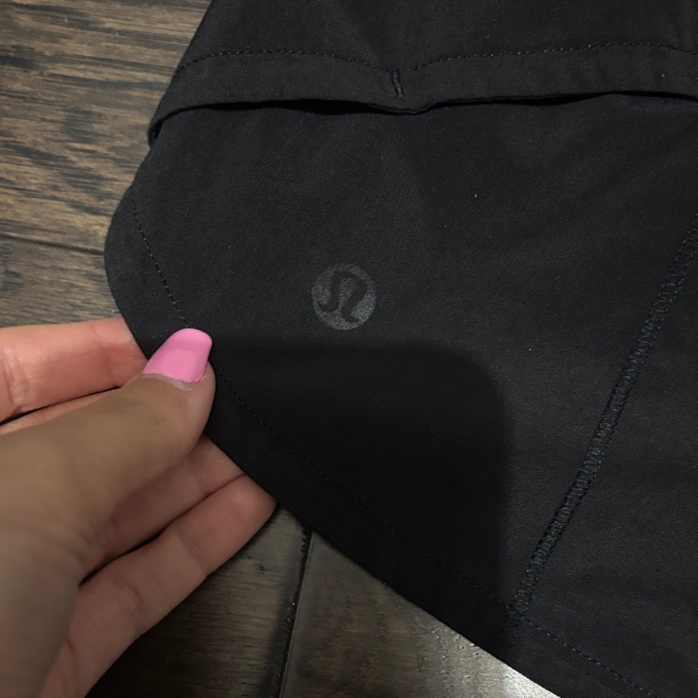 Lululemon speed up shorts - Picture 3 of 4